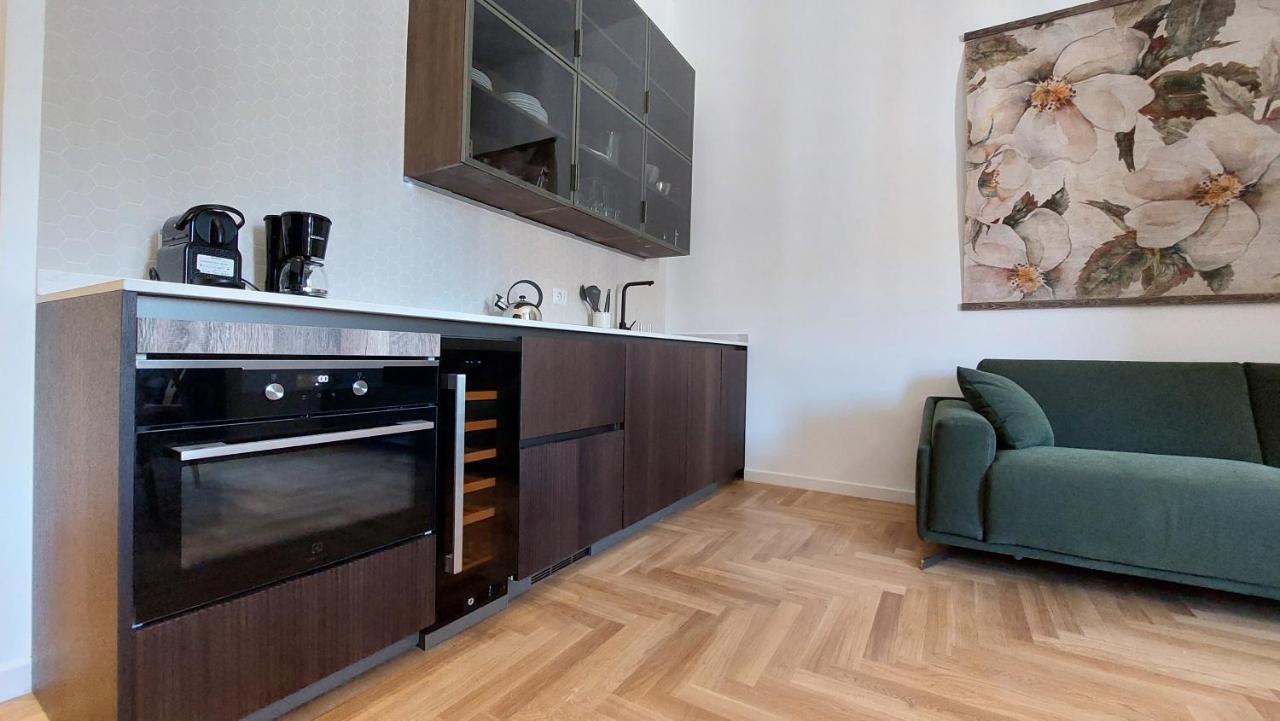 Апартаменты Dimora San Bartolomeo - Design, Panoramic View & Culture Рим Экстерьер фото